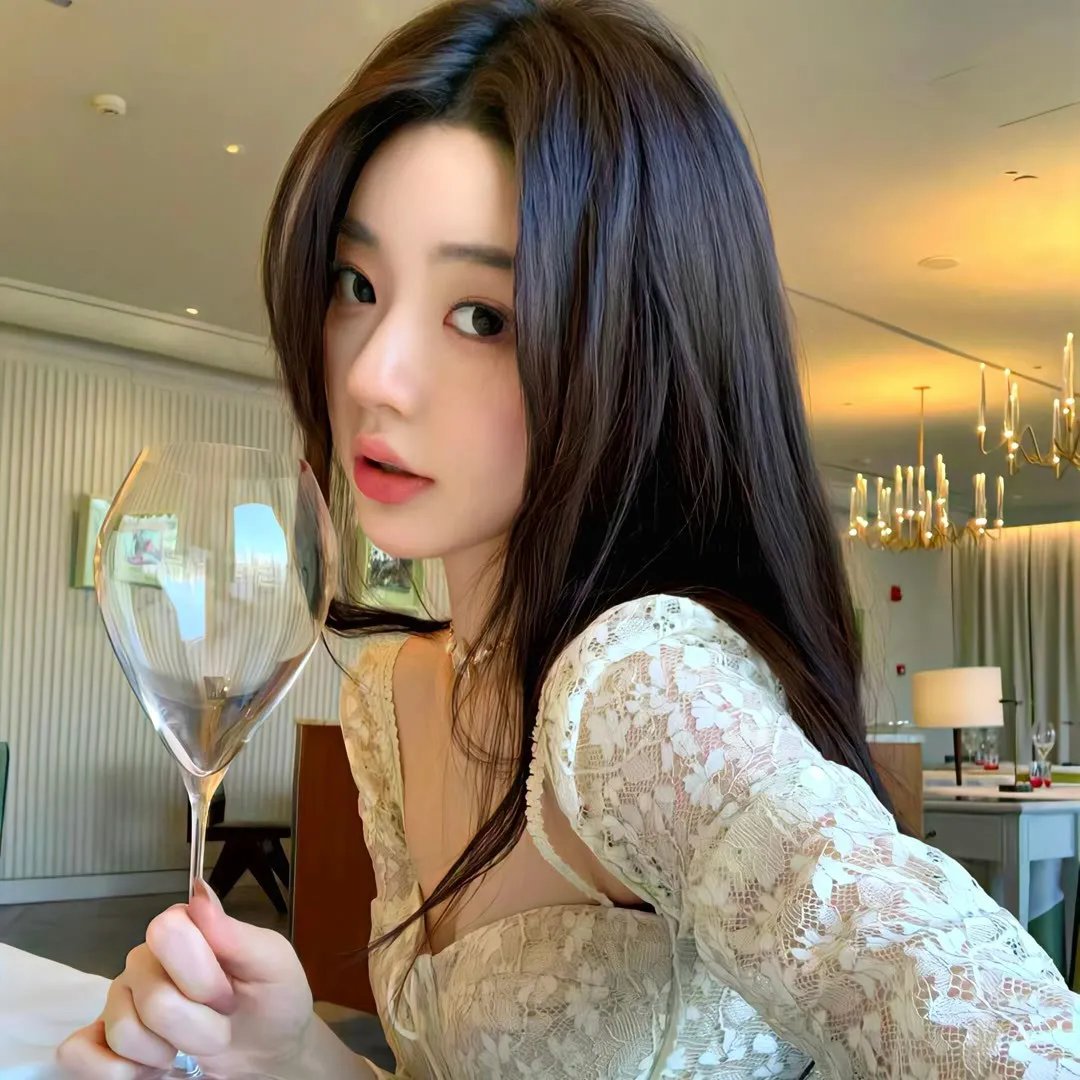 饱餐秀色